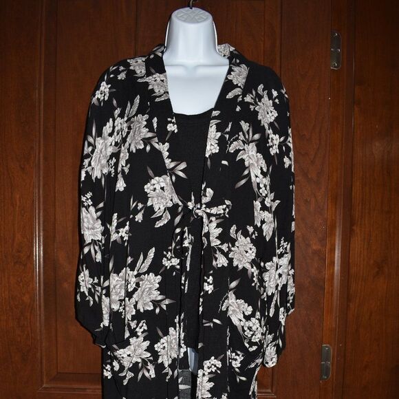 Spiritual Gangster Robe Coverup Long Kimono Black Floral Print Lightweight - Picture 4 of 11